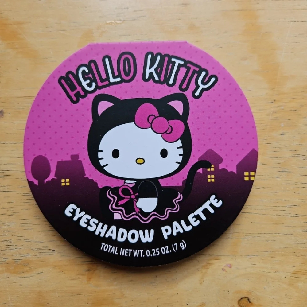 Hello Kitty Eyeshadow Palette - Pink and Black